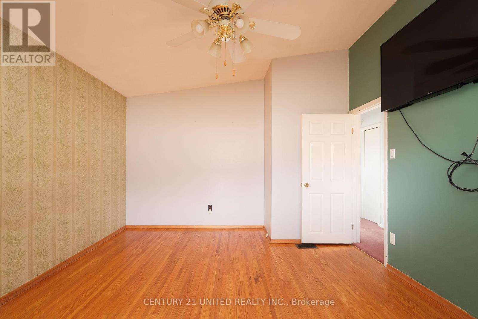 1261 Olympus Avenue, Peterborough North (Central), Ontario  K9H 6V9 - Photo 16 - X12125850