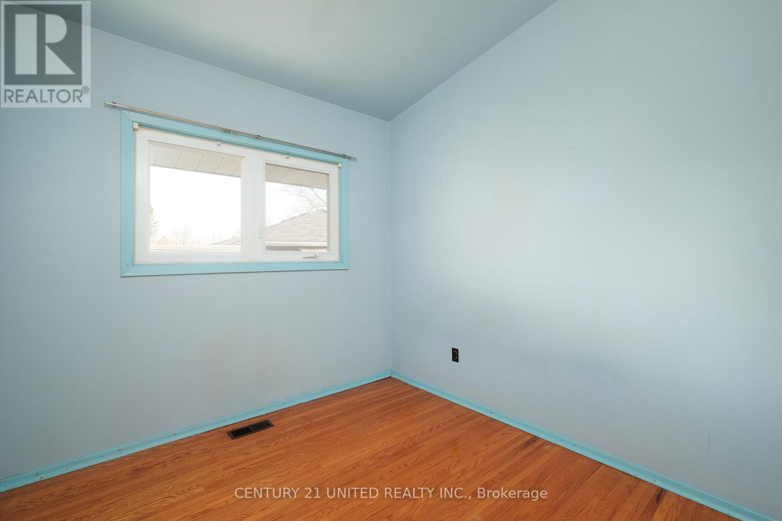 1261 Olympus Avenue, Peterborough North (Central), Ontario  K9H 6V9 - Photo 19 - X12125850
