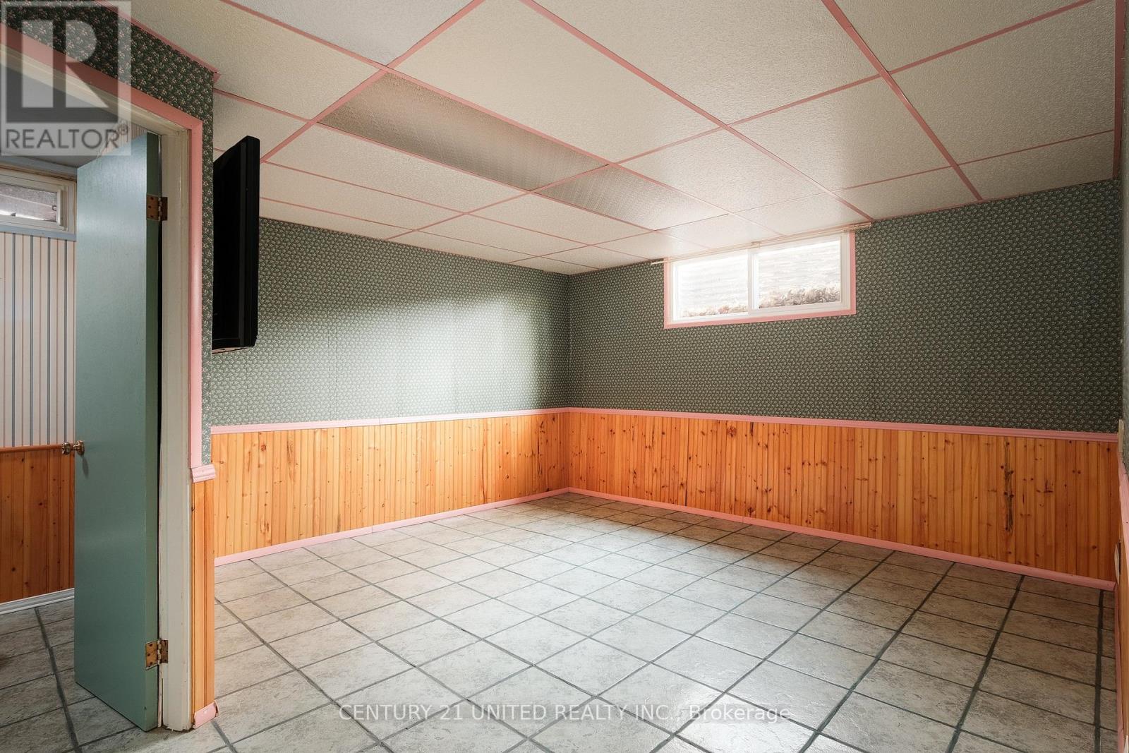 1261 Olympus Avenue, Peterborough North (Central), Ontario  K9H 6V9 - Photo 26 - X12125850