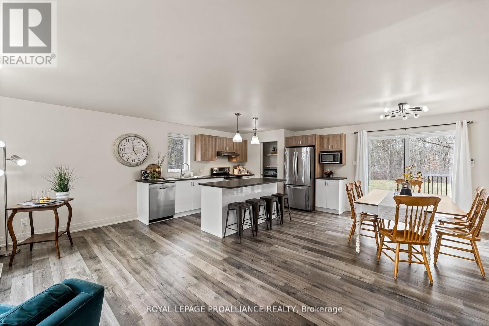 228 Meyers Island Road, Trent Hills (Campbellford), Ontario  K0L 1L0 - Photo 14 - X12126125