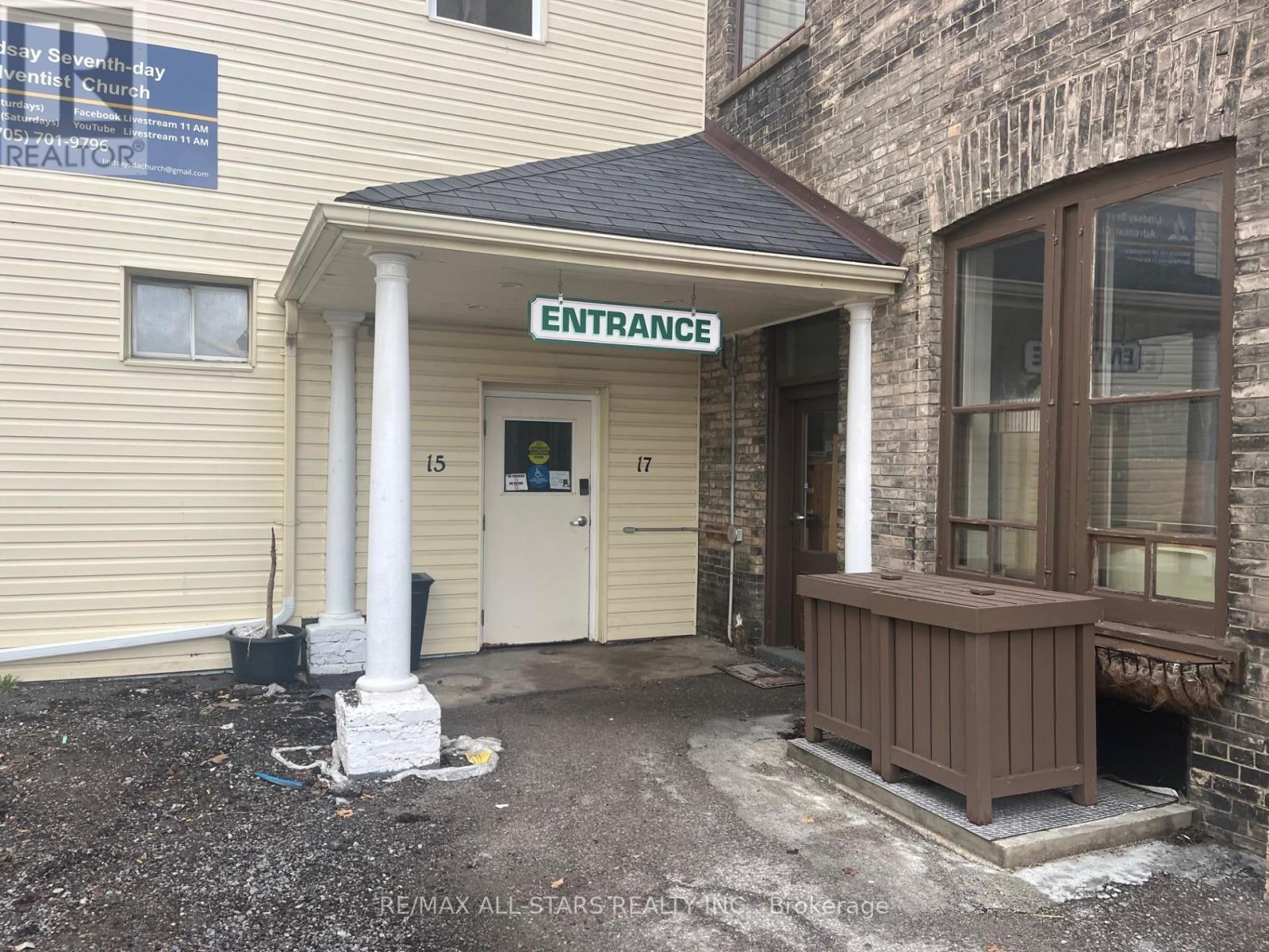 Unit 5 - 17 William Street N, Kawartha Lakes (Lindsay), Ontario  K9V 3Z9 - Photo 2 - X12126355
