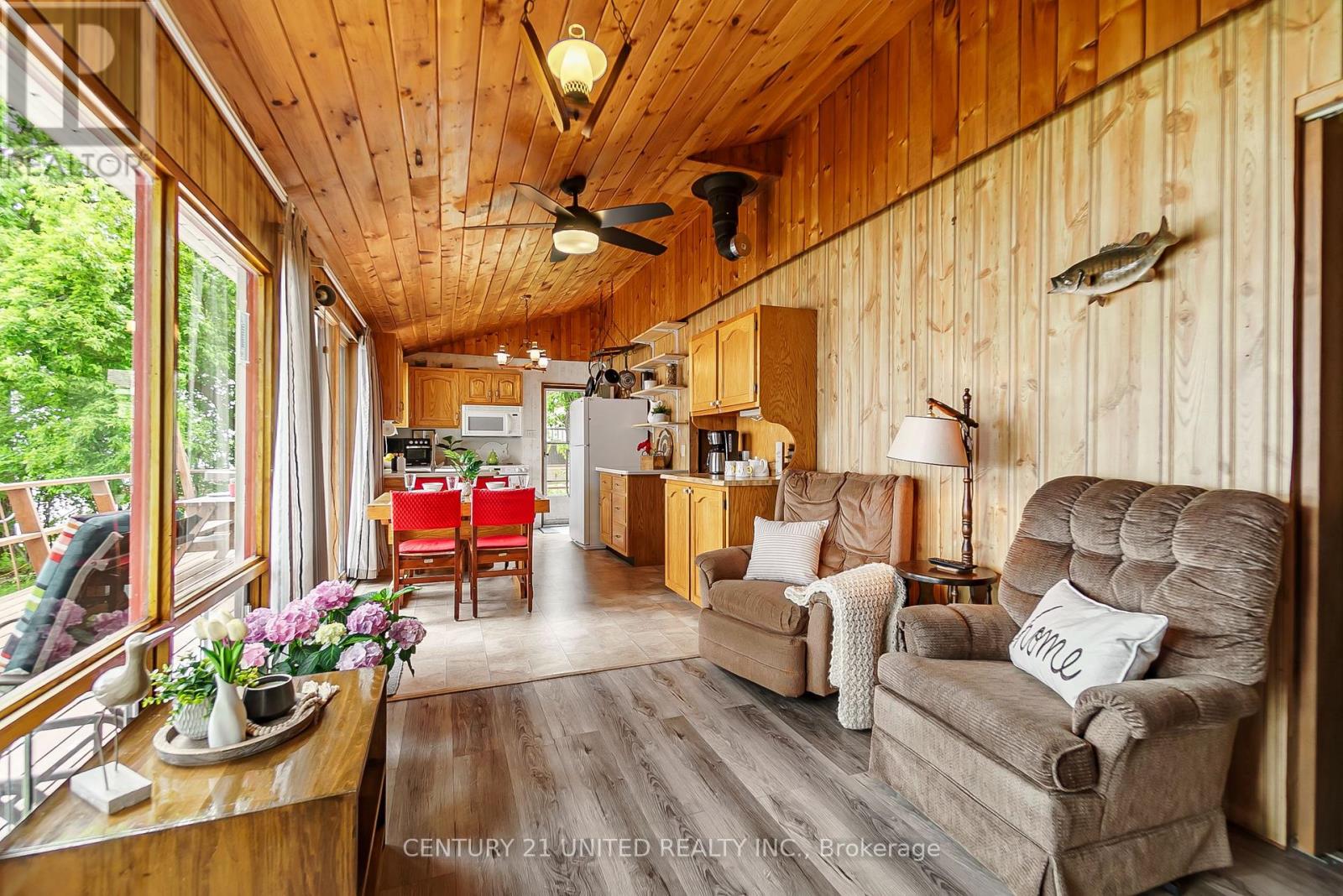 37 Lakeshore Road, Hiawatha First Nation, Ontario  K0L 2G0 - Photo 15 - X12126584