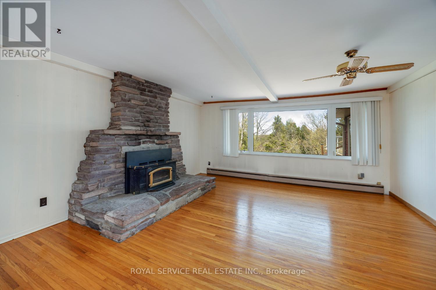 1146 Parkhill Road W, Peterborough North (North), Ontario  K9J 6X4 - Photo 12 - X12126700