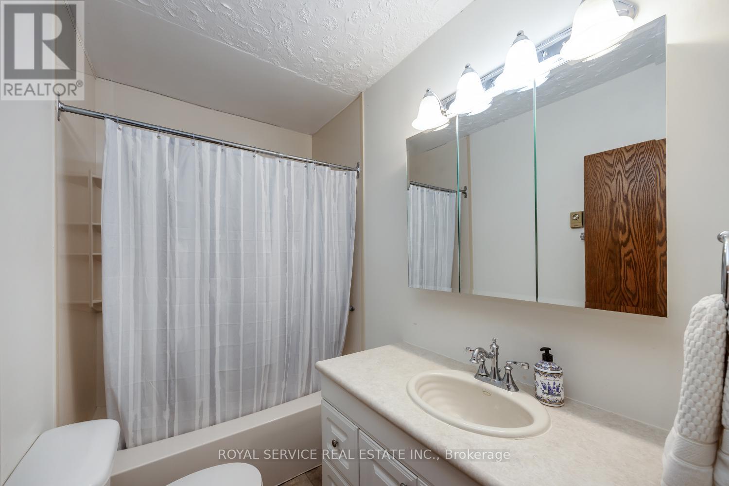 1146 Parkhill Road W, Peterborough North (North), Ontario  K9J 6X4 - Photo 23 - X12126700