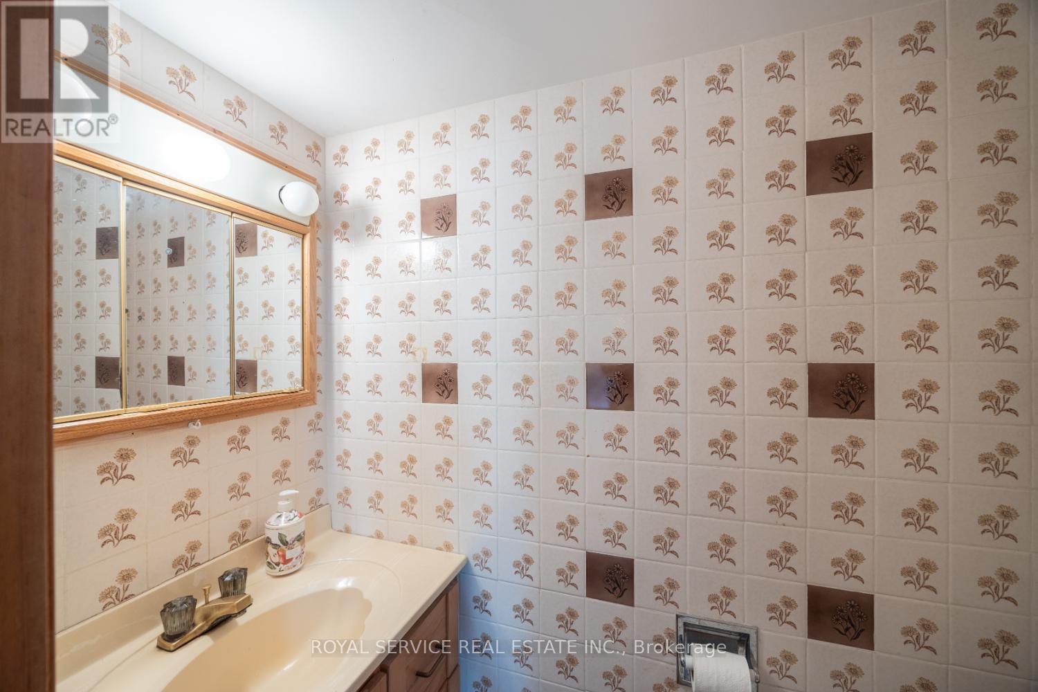 1146 Parkhill Road W, Peterborough North (North), Ontario  K9J 6X4 - Photo 29 - X12126700