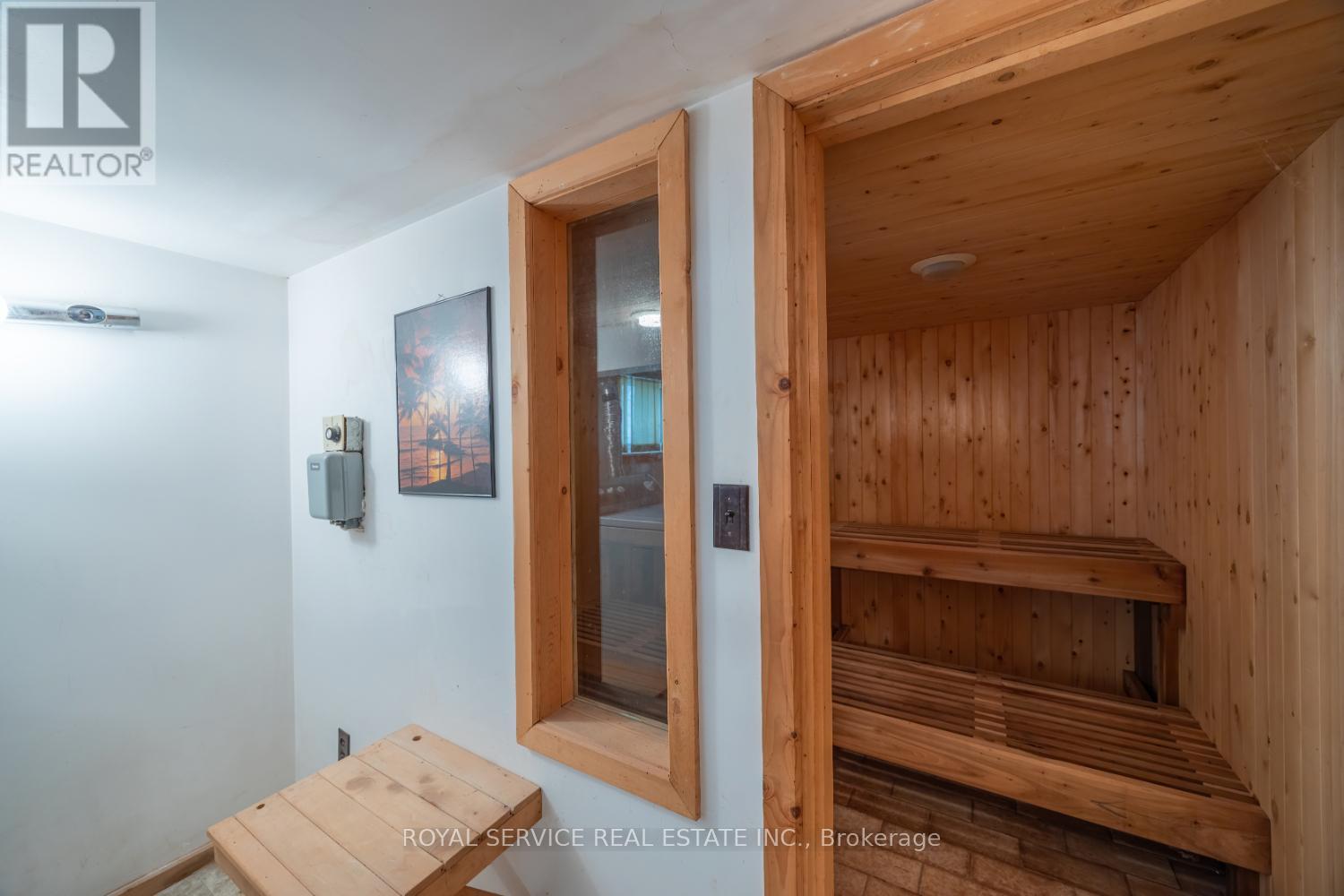 1146 Parkhill Road W, Peterborough North (North), Ontario  K9J 6X4 - Photo 34 - X12126700