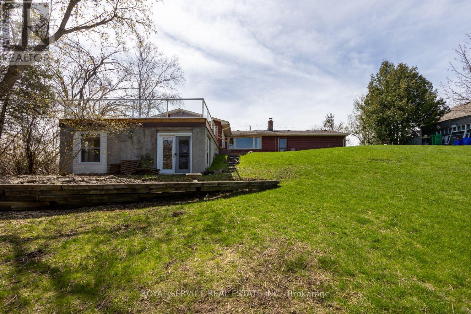 1146 Parkhill Road W, Peterborough North (North), Ontario  K9J 6X4 - Photo 40 - X12126700