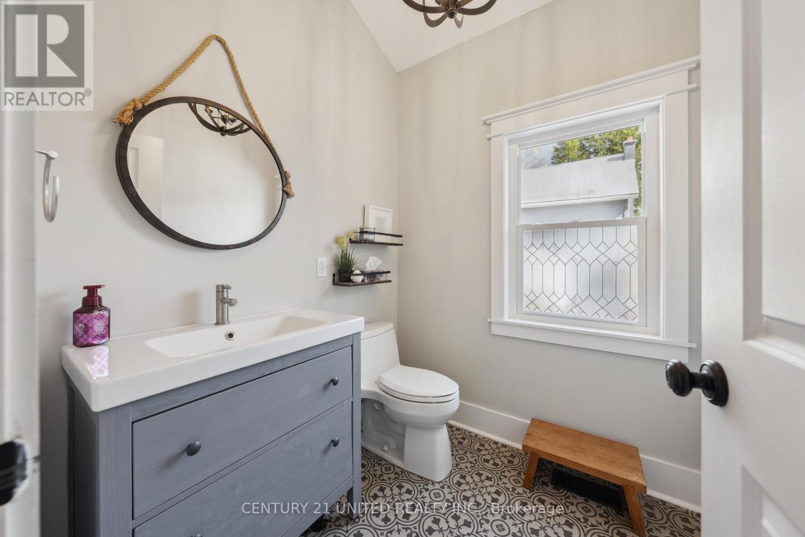 13 Anne Street, Cavan Monaghan (Millbrook Village), Ontario  K9J 4S3 - Photo 39 - X12126867