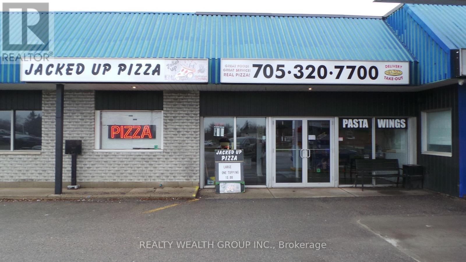 153 Angeline Street N, Kawartha Lakes (Lindsay), Ontario  K9V 4X3 - Photo 11 - X12126894