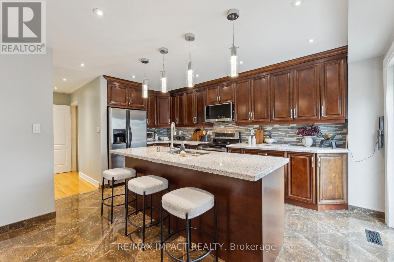 184 Shipway Avenue, Clarington (Newcastle), Ontario  L1B 1N1 - Photo 12 - E12127287