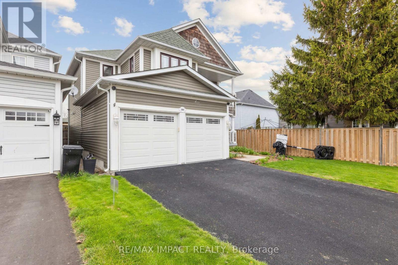184 Shipway Avenue, Clarington (Newcastle), Ontario  L1B 1N1 - Photo 2 - E12127287