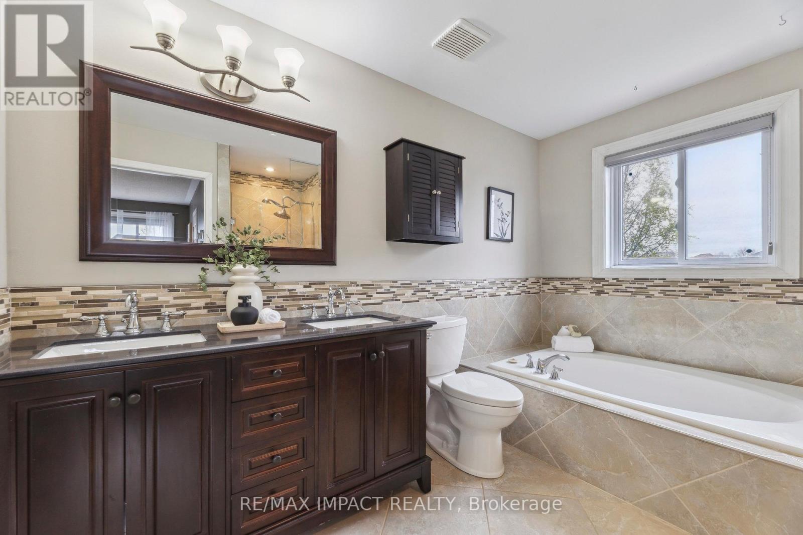 184 Shipway Avenue, Clarington (Newcastle), Ontario  L1B 1N1 - Photo 23 - E12127287