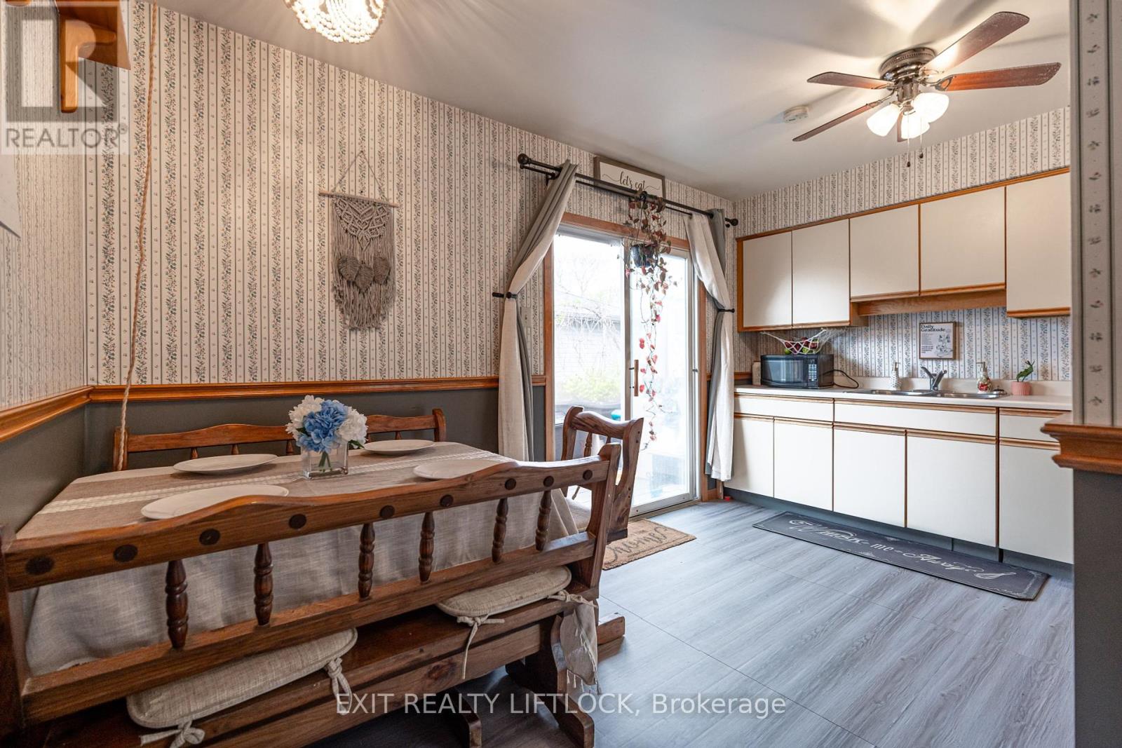 2519 Foxmeadow Road, Peterborough East (South), Ontario  K9L 1X2 - Photo 6 - X12127627