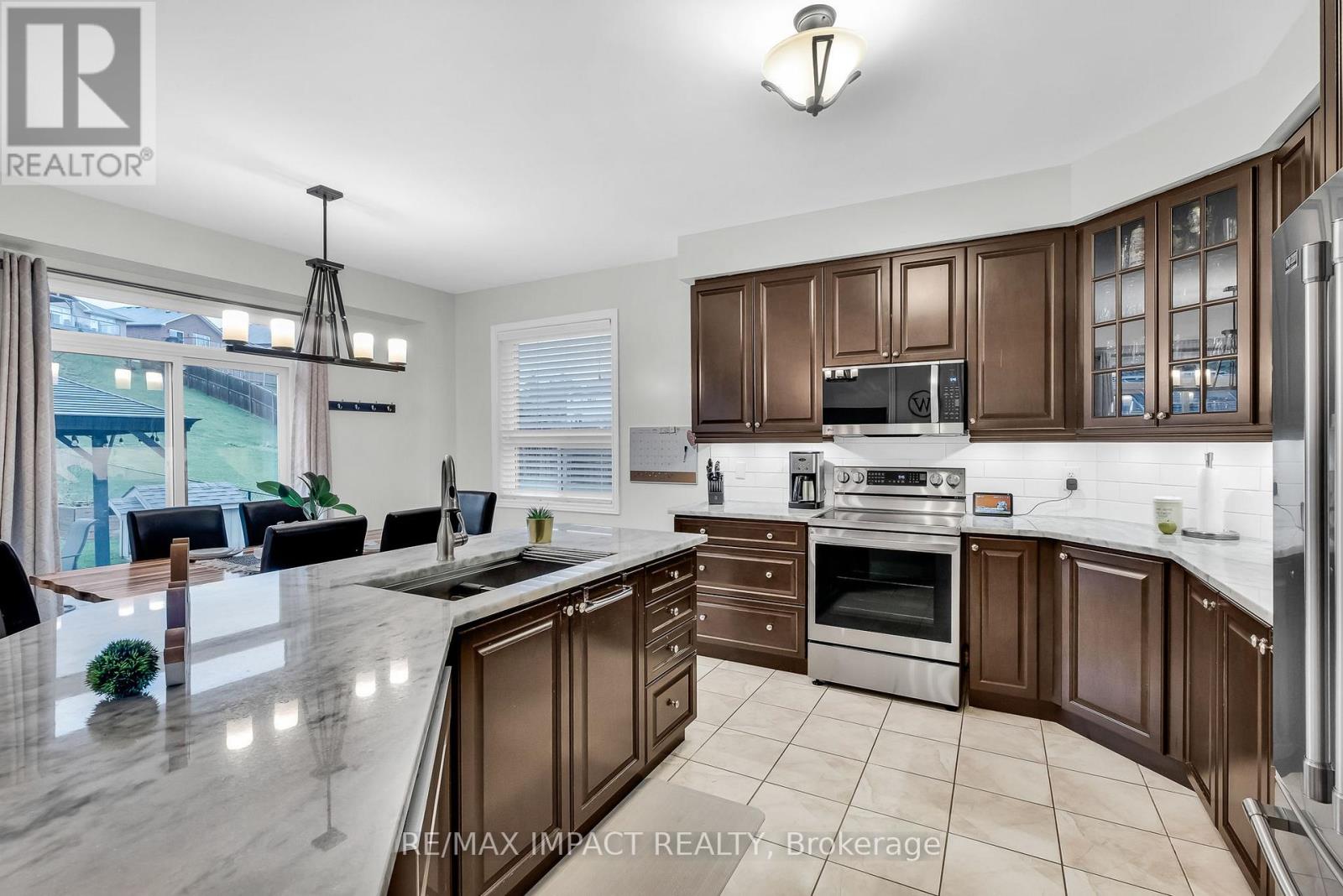 2486 Cunningham Boulevard, Peterborough (Ashburnham), Ontario  K9H 0A9 - Photo 16 - X12127687
