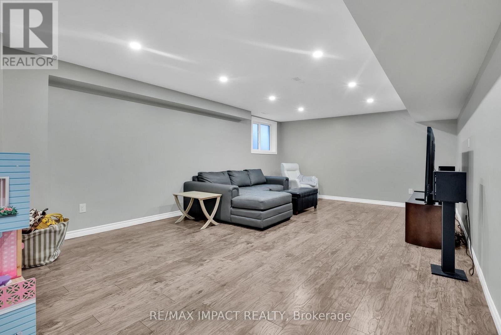 2486 Cunningham Boulevard, Peterborough (Ashburnham), Ontario  K9H 0A9 - Photo 38 - X12127687