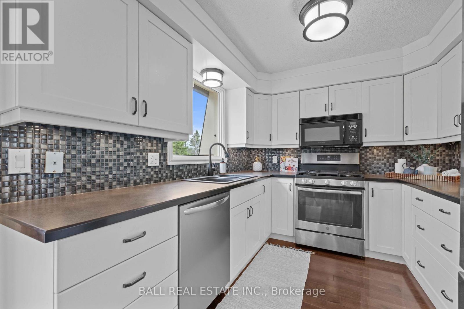 238 Patricia Crescent, Selwyn, Ontario  K9J 0C7 - Photo 17 - X12127733