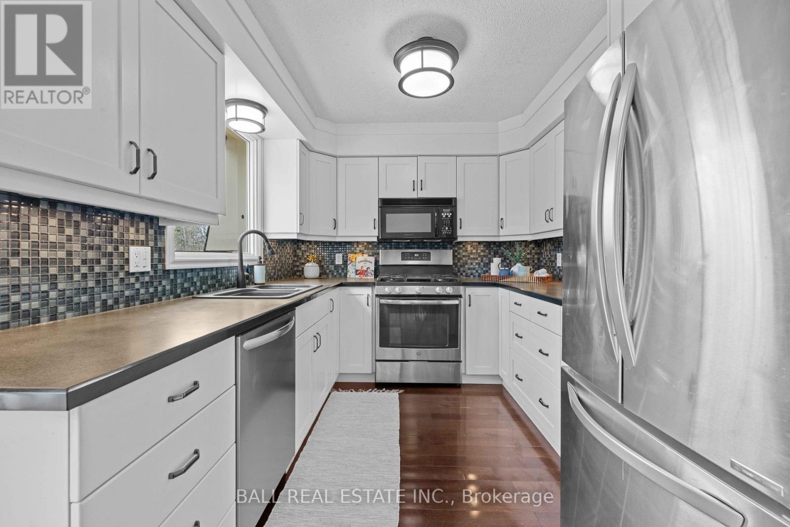 238 Patricia Crescent, Selwyn, Ontario  K9J 0C7 - Photo 18 - X12127733
