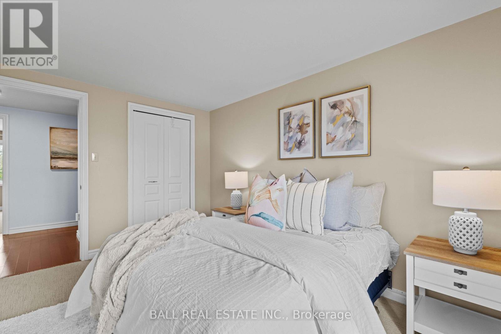 238 Patricia Crescent, Selwyn, Ontario  K9J 0C7 - Photo 3 - X12127733