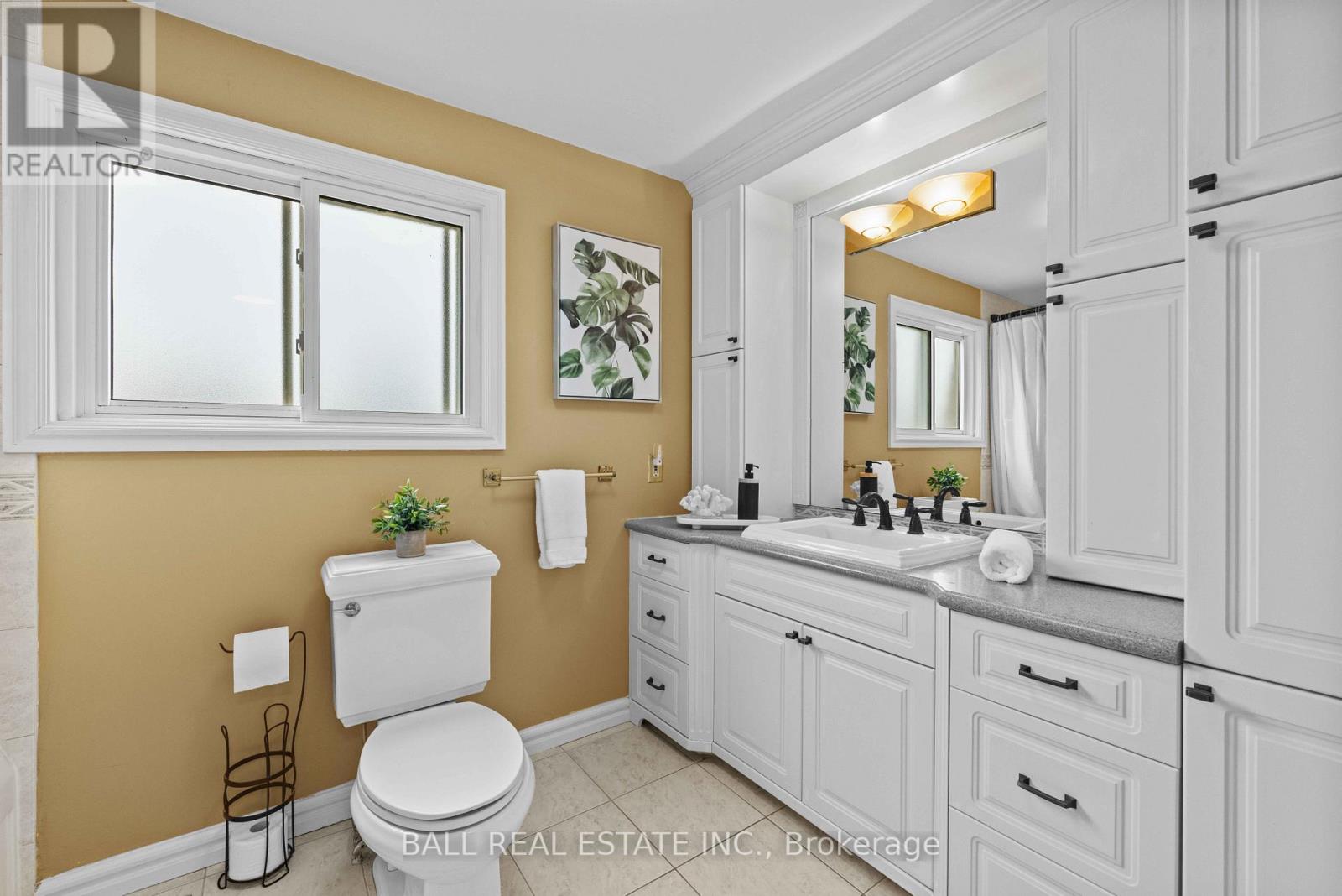 238 Patricia Crescent, Selwyn, Ontario  K9J 0C7 - Photo 5 - X12127733