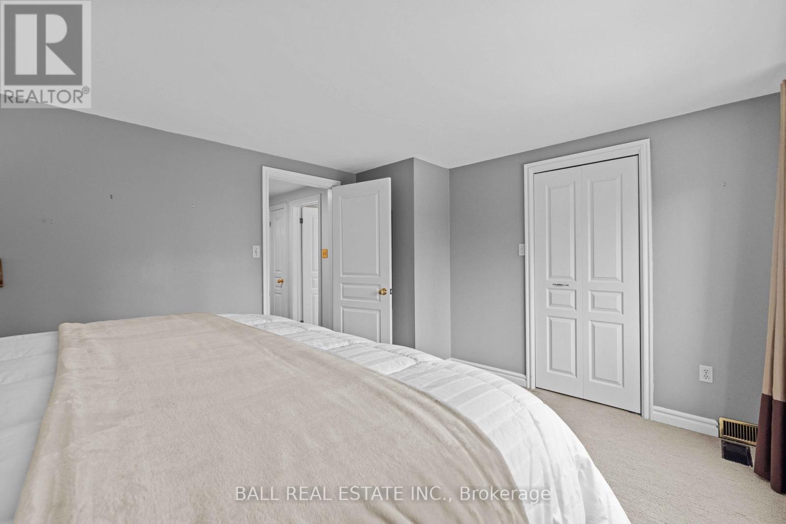238 Patricia Crescent, Selwyn, Ontario  K9J 0C7 - Photo 8 - X12127733