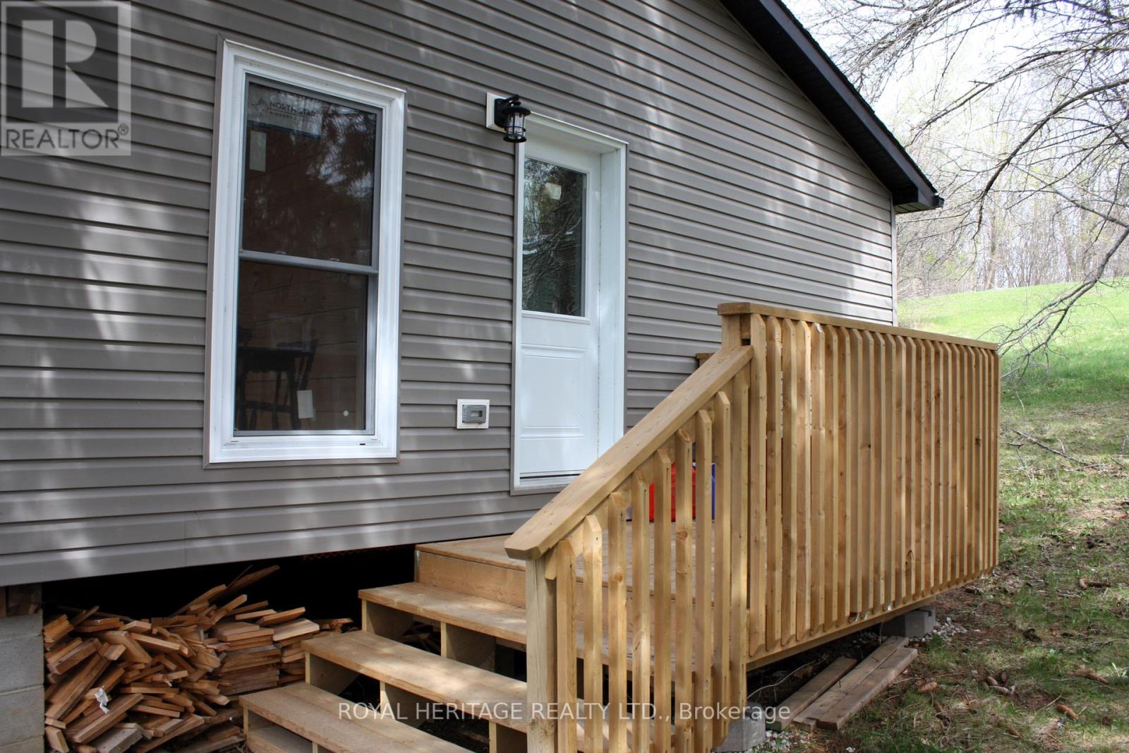 53 Long Island, Otonabee-South Monaghan, Ontario  K0L 1B0 - Photo 3 - X12127545