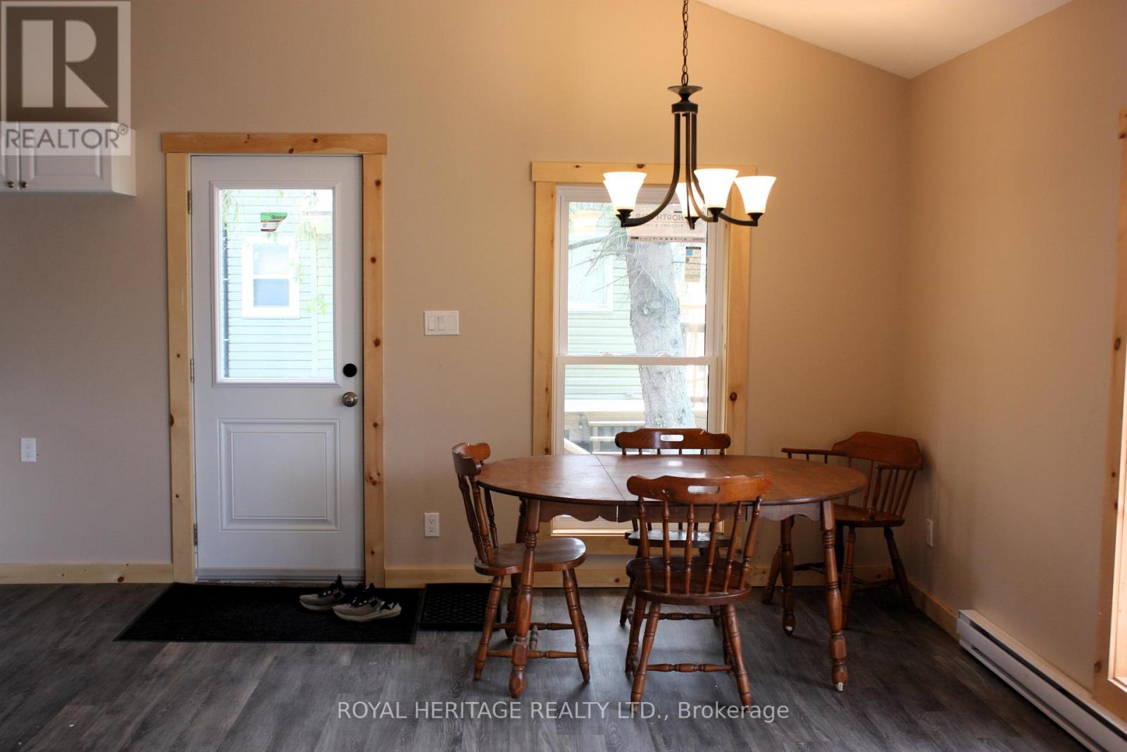 53 Long Island, Otonabee-South Monaghan, Ontario  K0L 1B0 - Photo 7 - X12127545