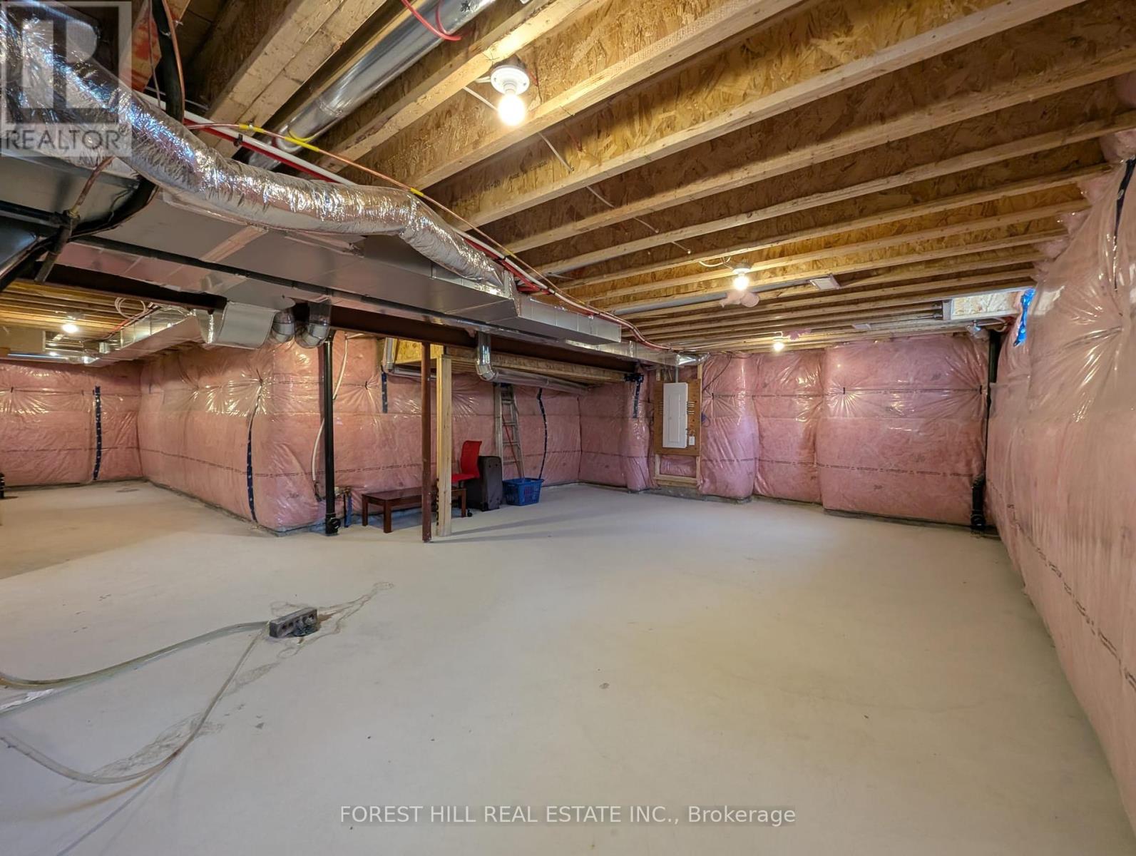 146 St Joseph Street, Kawartha Lakes (Lindsay), Ontario  K9V 0R8 - Photo 41 - X12127603