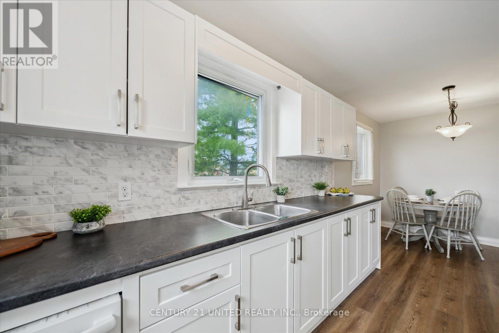 627 Bellaire Street, Peterborough South (West), Ontario  K9J 3Y5 - Photo 18 - X12128047