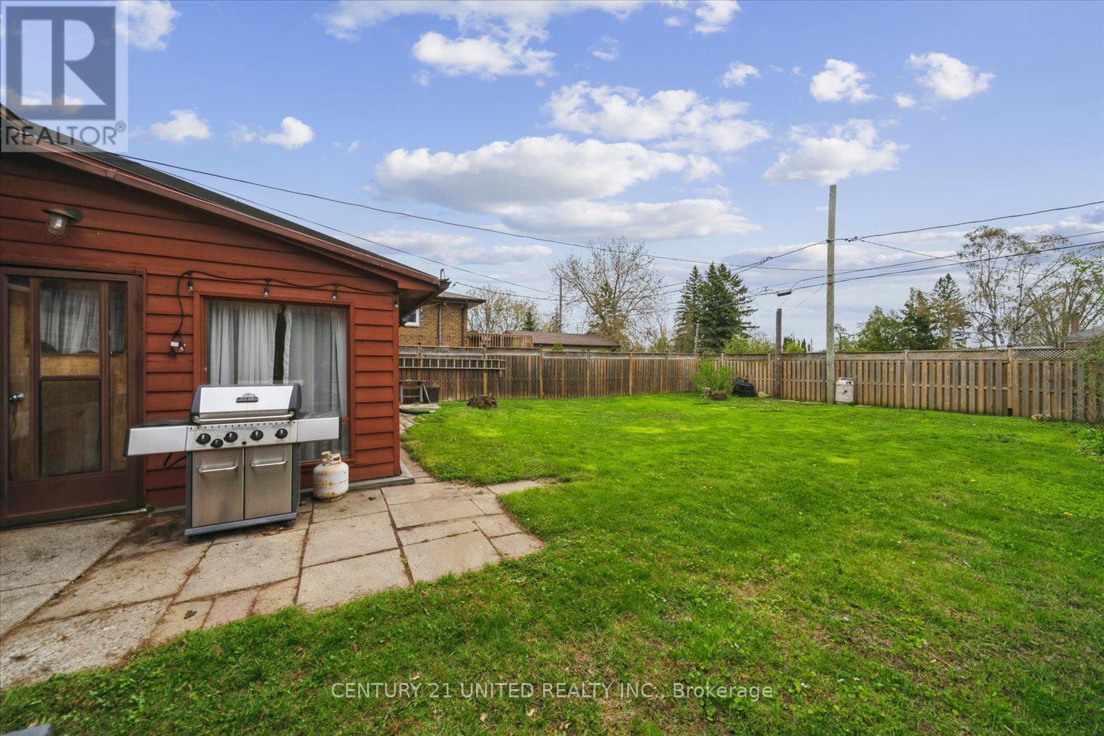 627 Bellaire Street, Peterborough South (West), Ontario  K9J 3Y5 - Photo 46 - X12128047