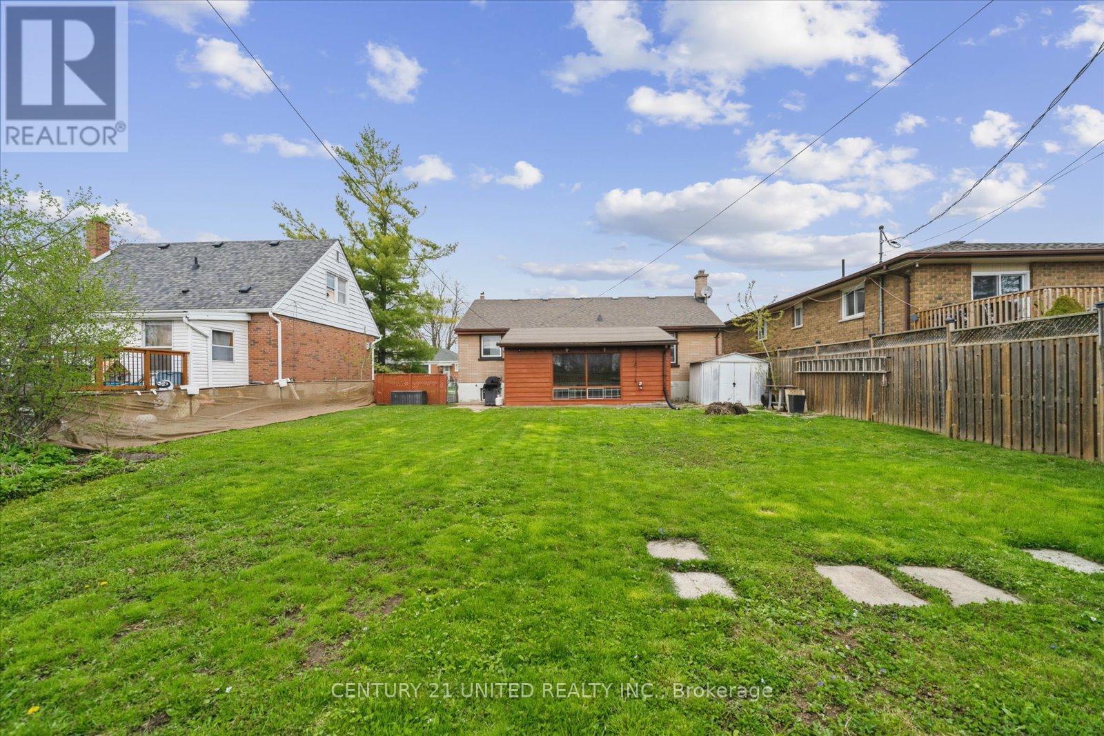 627 Bellaire Street, Peterborough South (West), Ontario  K9J 3Y5 - Photo 48 - X12128047