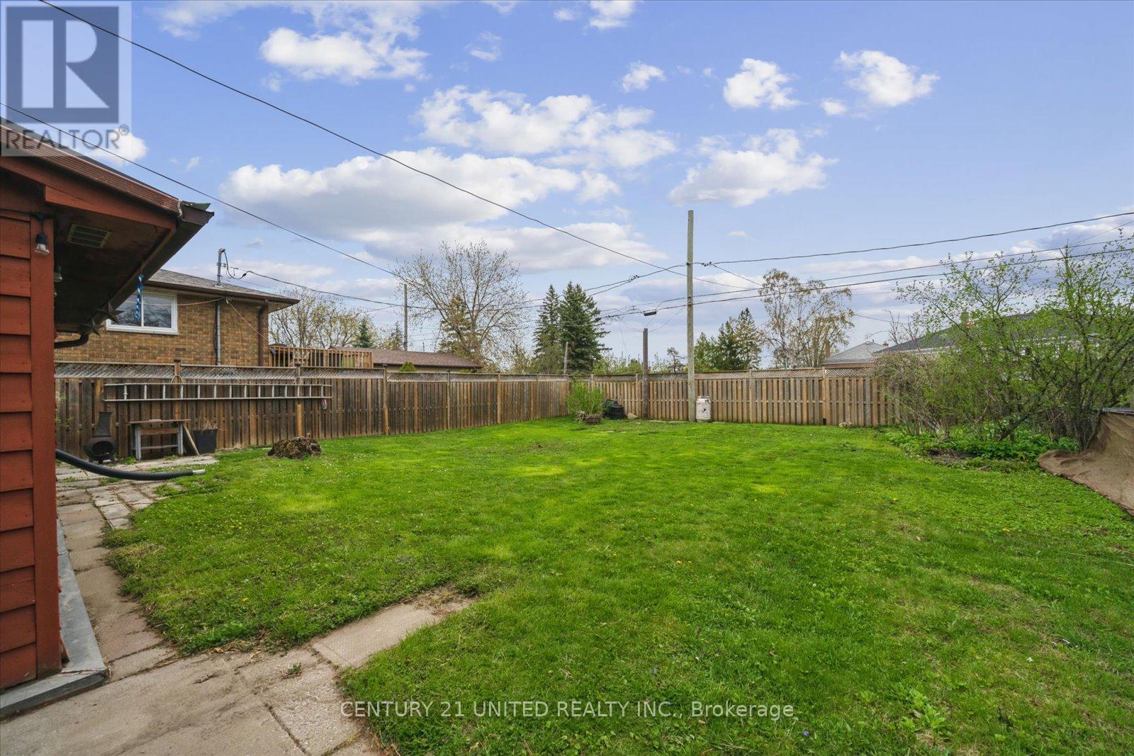627 Bellaire Street, Peterborough South (West), Ontario  K9J 3Y5 - Photo 50 - X12128047