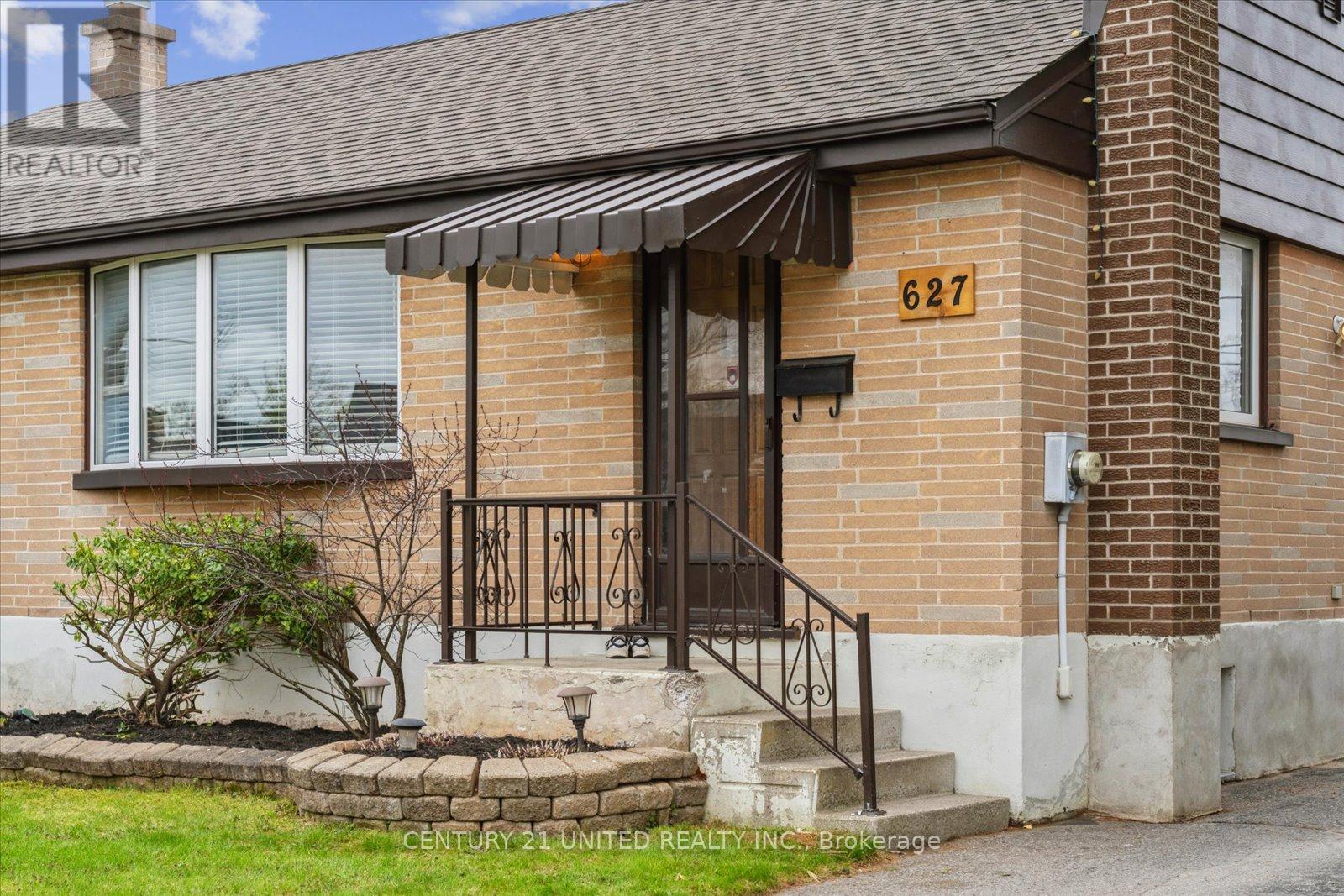 627 Bellaire Street, Peterborough South (West), Ontario  K9J 3Y5 - Photo 6 - X12128047