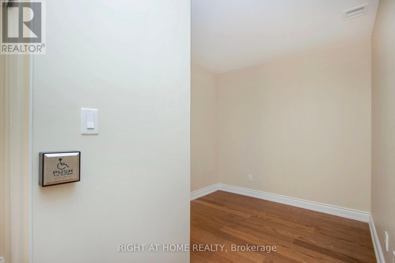 405 - 21 Brookhouse Drive, Clarington (Newcastle), Ontario  L1B 1N8 - Photo 21 - E12128202