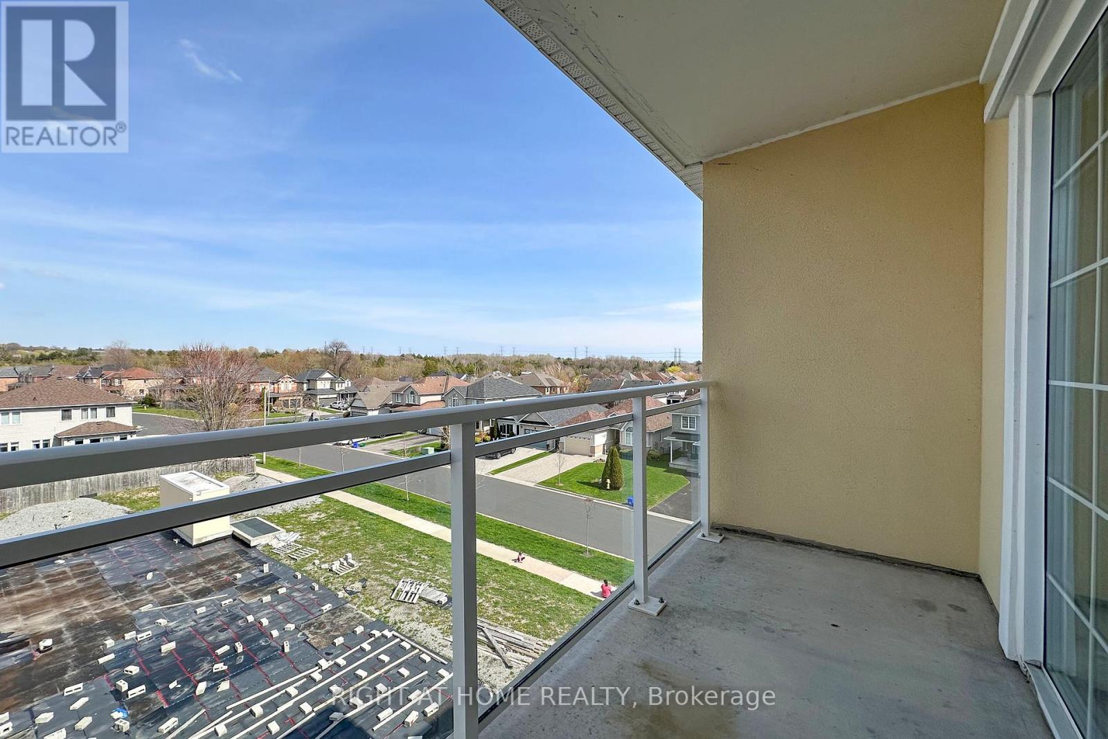 405 - 21 Brookhouse Drive, Clarington (Newcastle), Ontario  L1B 1N8 - Photo 24 - E12128202