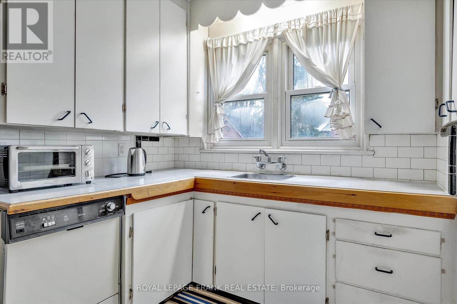 1270 Clonsilla Avenue, Peterborough (Monaghan), Ontario  K9J 5Z2 - Photo 14 - X12128400