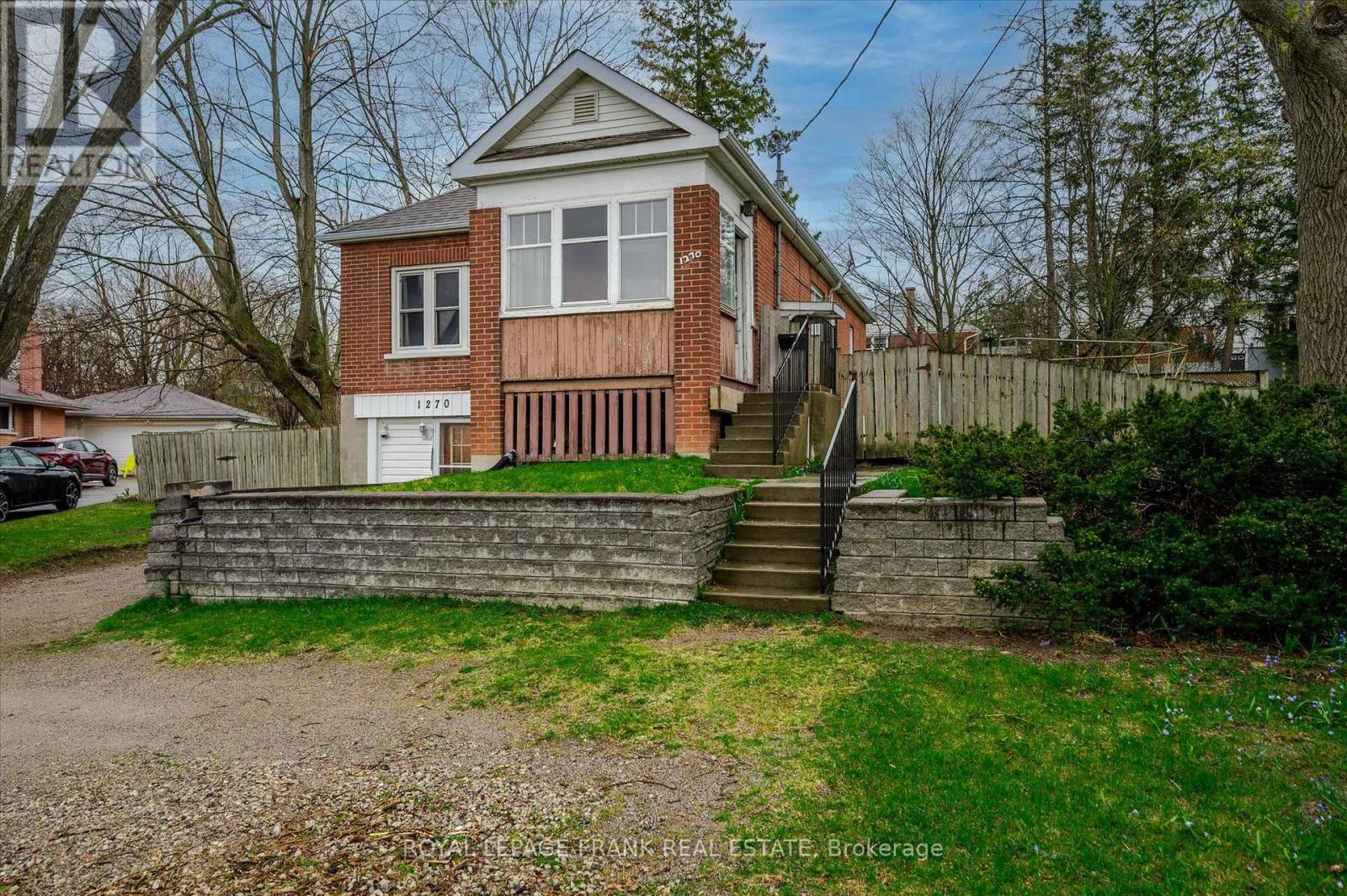 1270 Clonsilla Avenue, Peterborough (Monaghan), Ontario  K9J 5Z2 - Photo 3 - X12128400