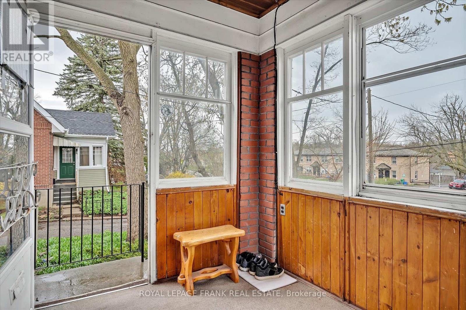 1270 Clonsilla Avenue, Peterborough (Monaghan), Ontario  K9J 5Z2 - Photo 5 - X12128400