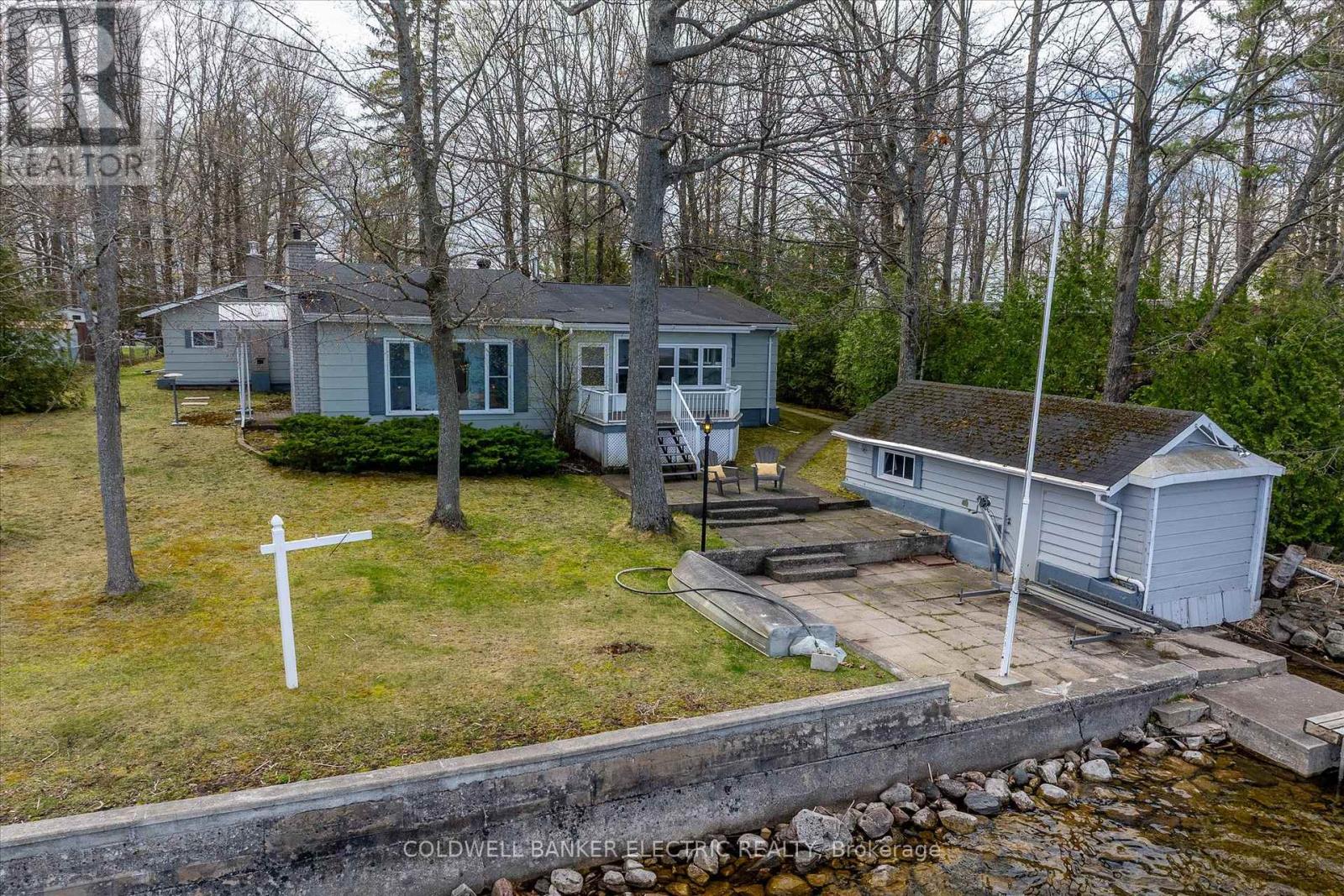 318 Fothergill Isle, Selwyn, Ontario  K9J 6X2 - Photo 3 - X12128596