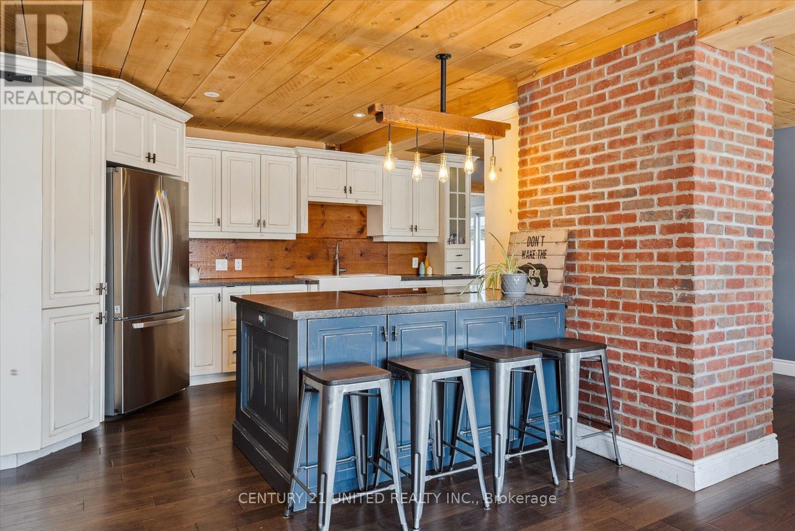 2208 Preston Road, Cavan Monaghan (Cavan Twp), Ontario  K9J 0G5 - Photo 11 - X12128642