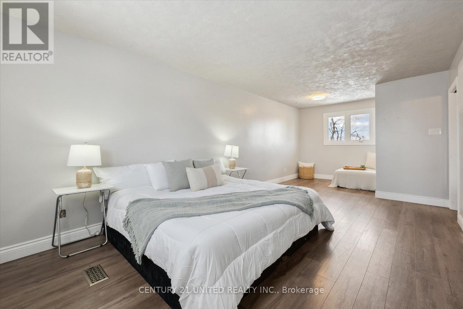 2208 Preston Road, Cavan Monaghan (Cavan Twp), Ontario  K9J 0G5 - Photo 34 - X12128642