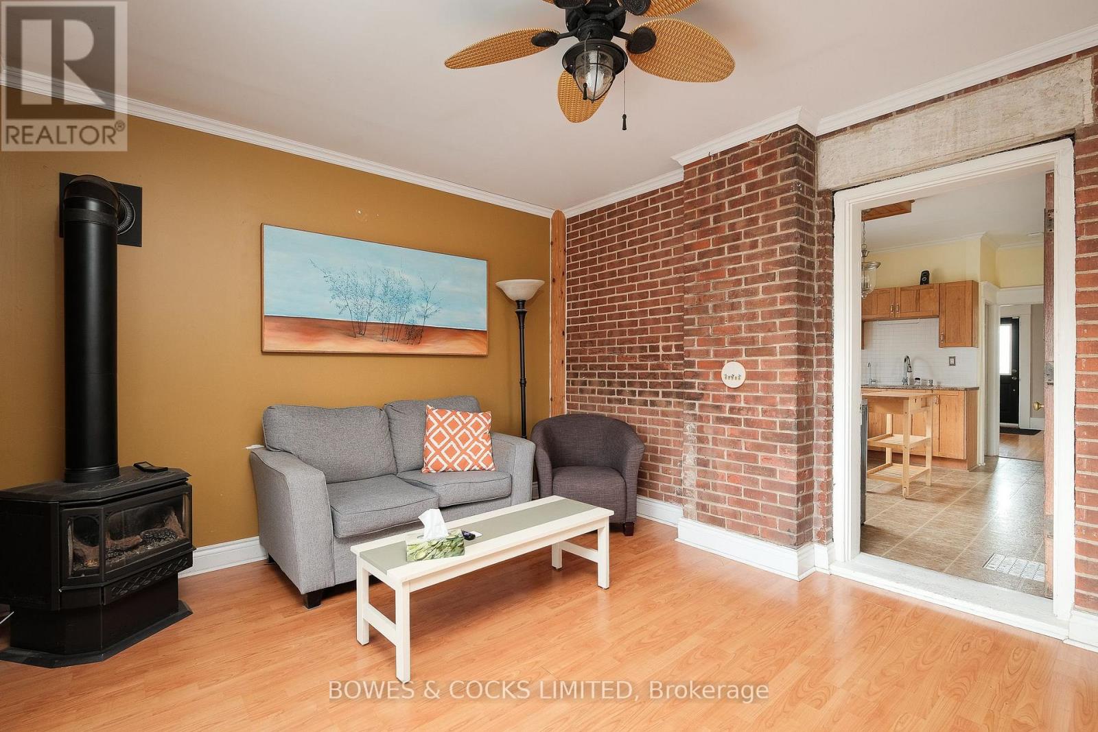 562 Cameron Street, Peterborough South (West), Ontario  K9J 3Z5 - Photo 14 - X12128848