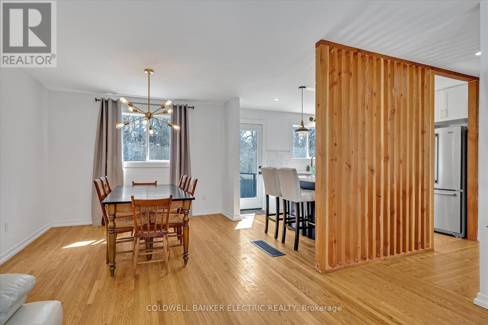 973 Afton Road, Peterborough West (Central), Ontario  K9J 7K3 - Photo 12 - X12128850