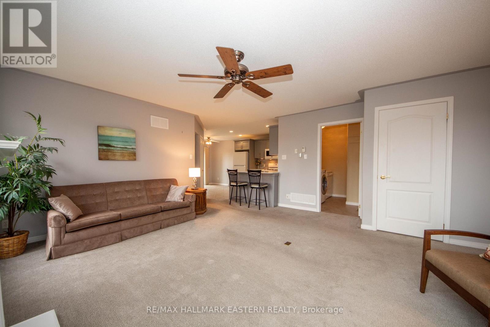 14 - 877 Wentworth Street, Peterborough West (Central), Ontario  K9J 8R7 - Photo 10 - X12128877