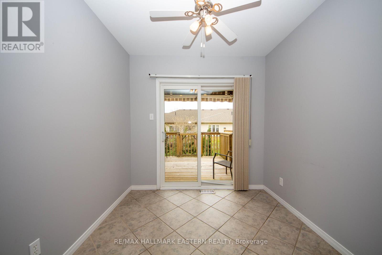 14 - 877 Wentworth Street, Peterborough West (Central), Ontario  K9J 8R7 - Photo 15 - X12128877