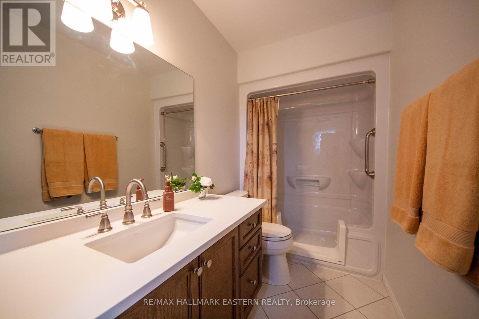 14 - 877 Wentworth Street, Peterborough West (Central), Ontario  K9J 8R7 - Photo 19 - X12128877