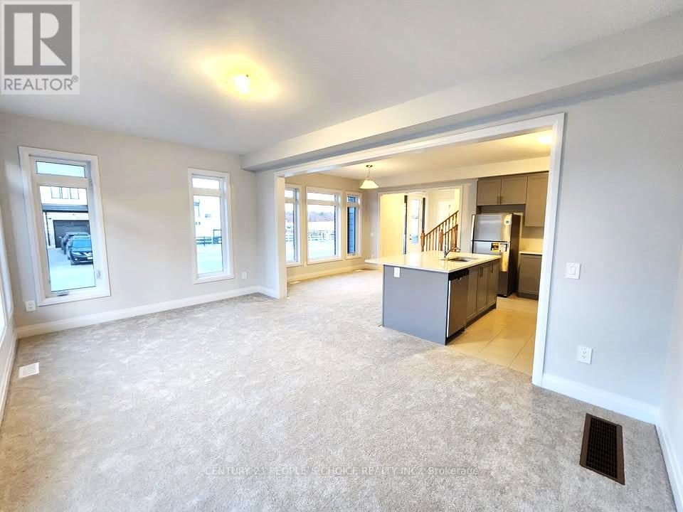 92 Corley Street, Kawartha Lakes (Lindsay), Ontario  K9V 6C2 - Photo 12 - X12128878
