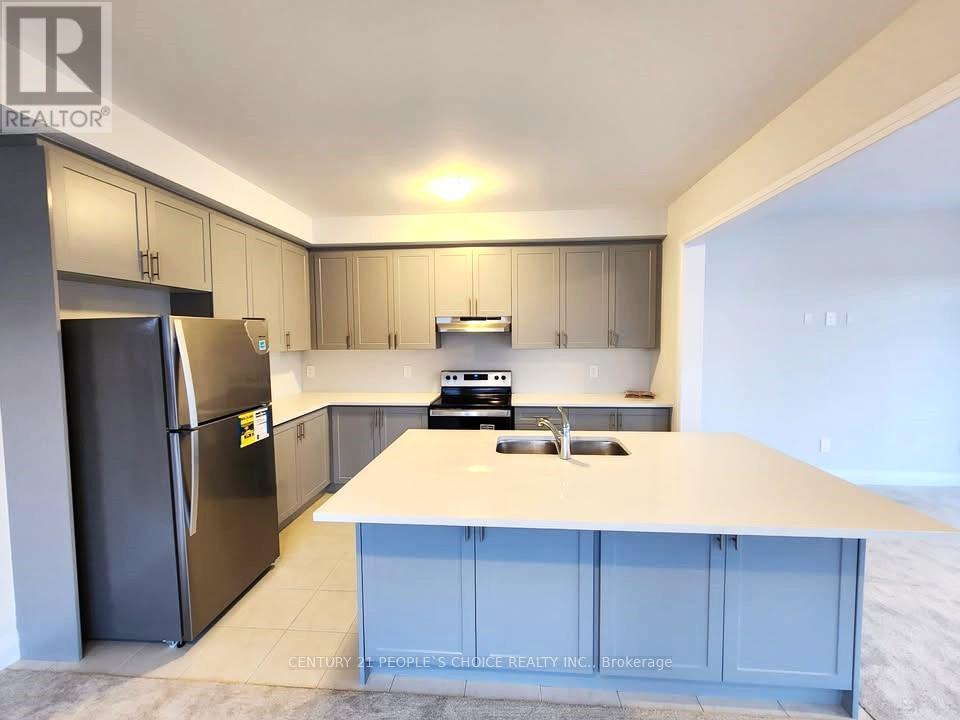 92 Corley Street, Kawartha Lakes (Lindsay), Ontario  K9V 6C2 - Photo 13 - X12128878