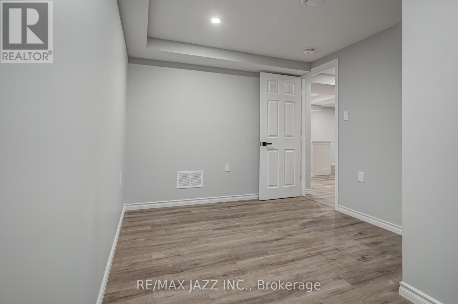 A - 1189 Cartier Boulevard, Peterborough North (Central), Ontario  K9H 6S1 - Photo 23 - X12129006