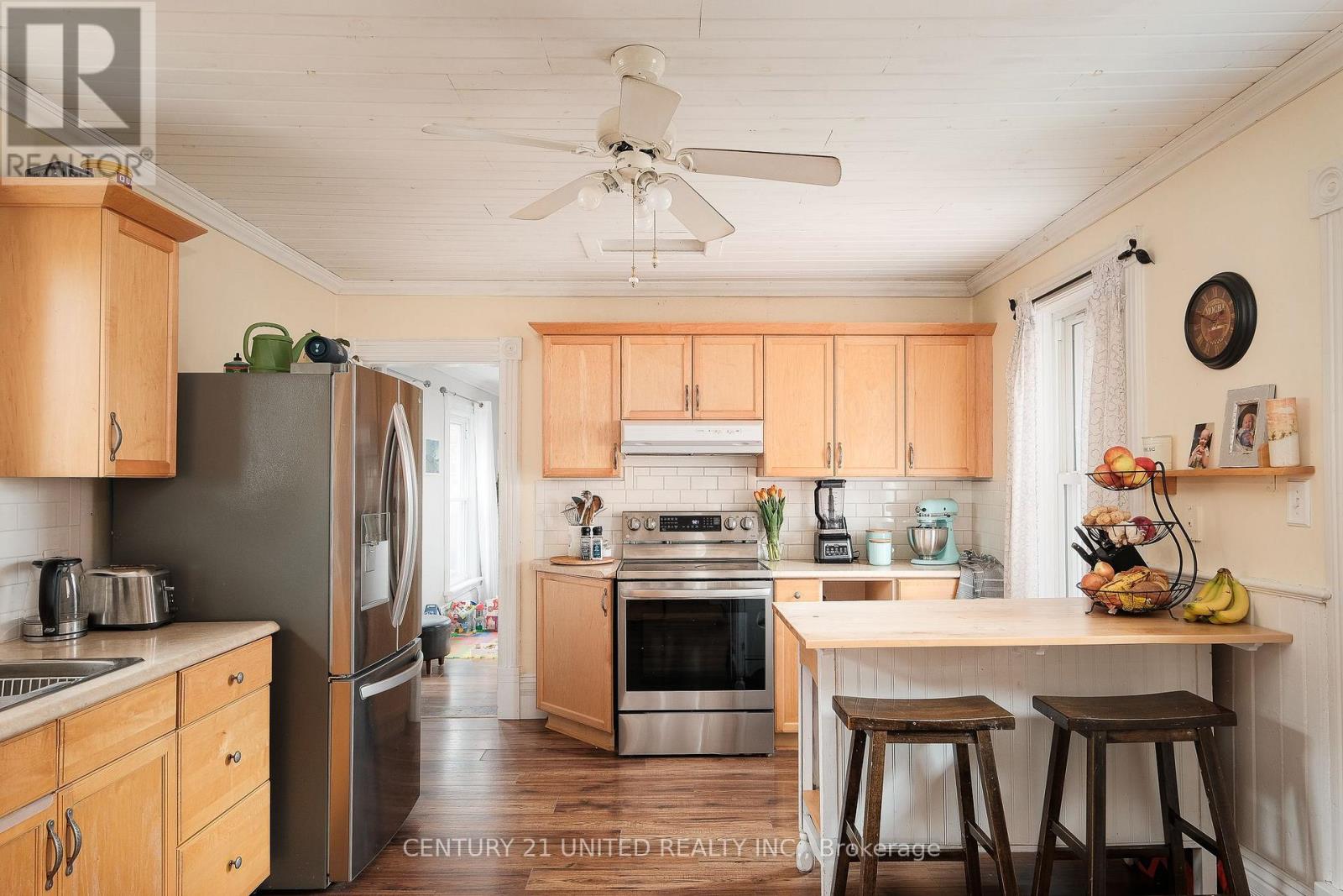 512 Parnell Street, Peterborough Central (South), Ontario  K9J 4J4 - Photo 11 - X12129041