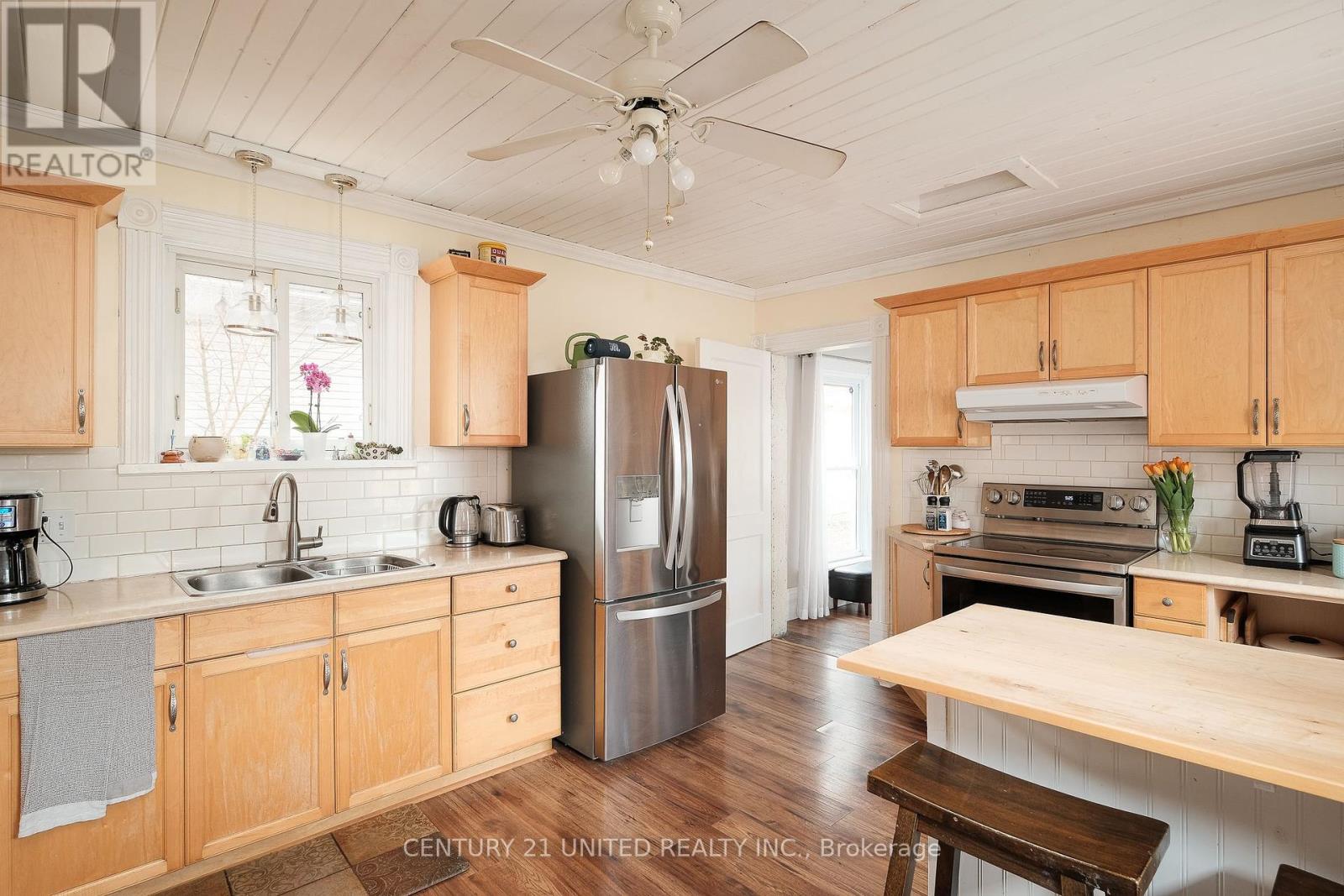 512 Parnell Street, Peterborough Central (South), Ontario  K9J 4J4 - Photo 12 - X12129041